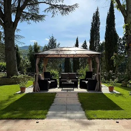 Charming Guest In Florence Countryside With Mountain River Views Dicomano